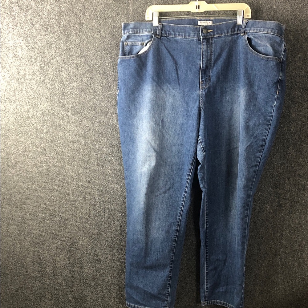 Catherines moderately curvy size 24W Women’s Blue Stretch Denim Jeans